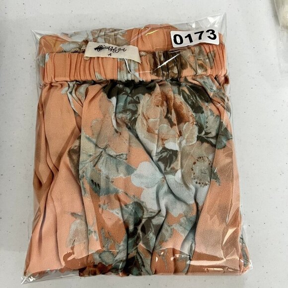 A Beautiful Soul Womens 1X Floral Top Ruffled Bell Sleeves Stretchy Beachy Boho - Picture 9 of 14